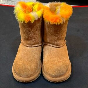UGG, size 9, Toddler girls boot, Great condition!